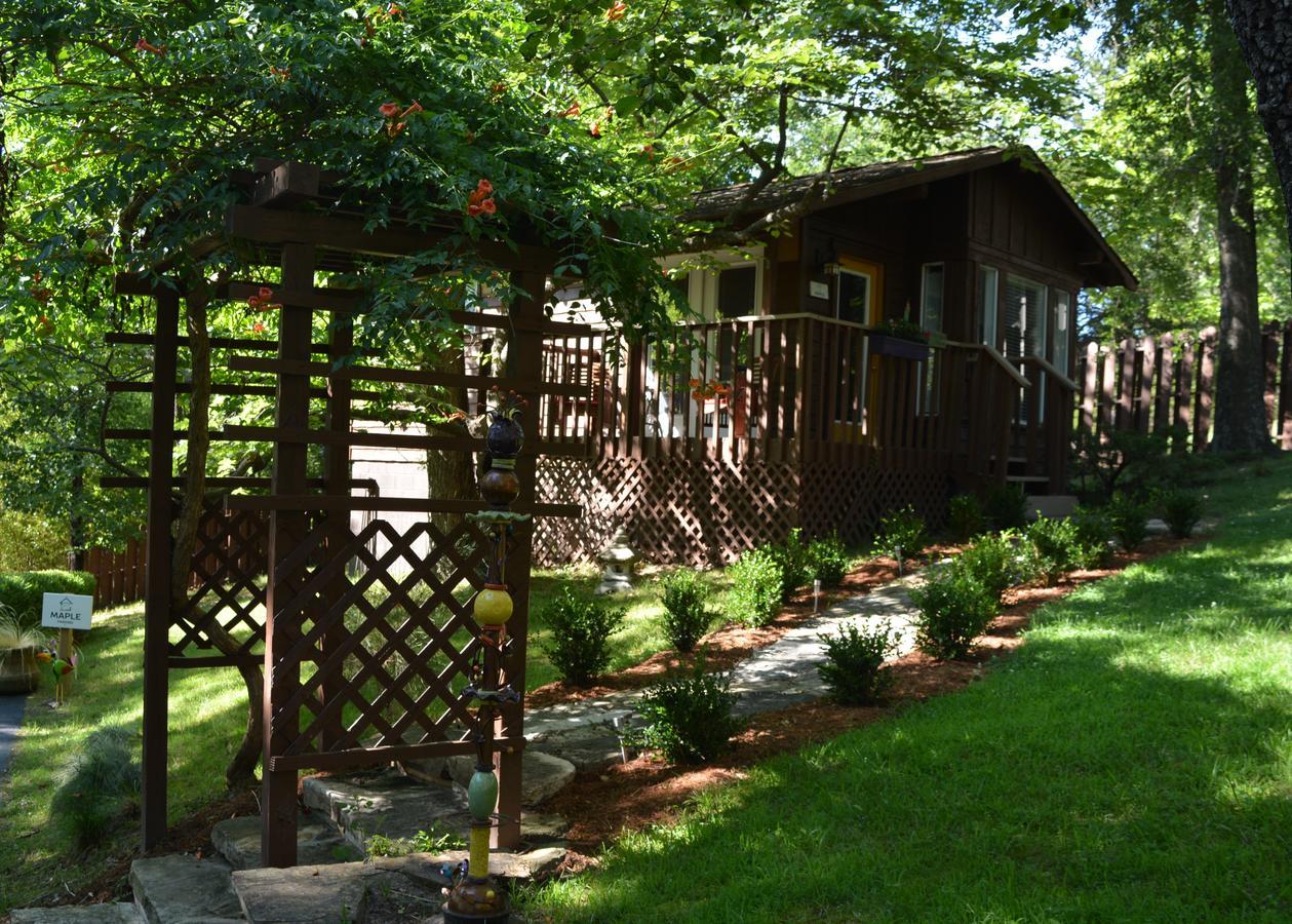 The Woods Cabins Eureka Springs Exterior photo